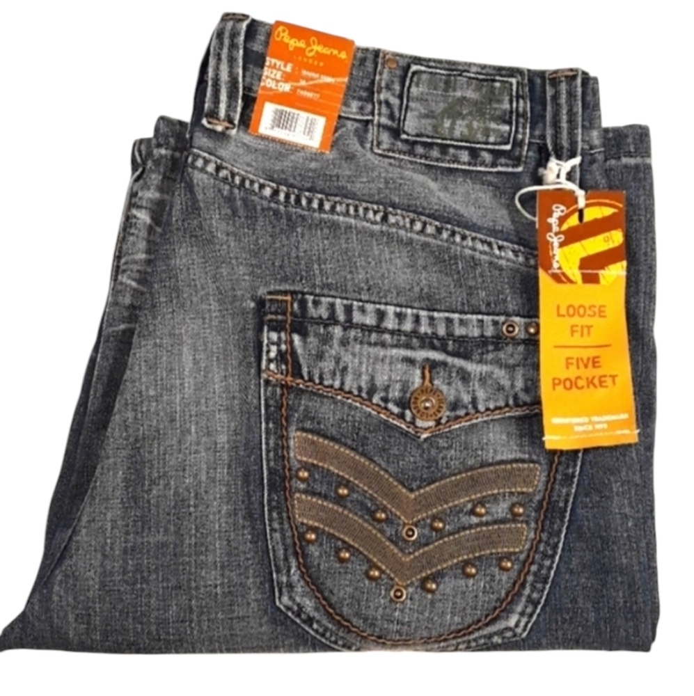 🆕️Pepe Jeans Isaiah Fassett Jean Shorts. Men's Size: Waist 40x14 Inseam.